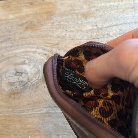 Brighton Brown Patent Coin Purse – Cute & Compact – Good Condition - Picture 6 of 6